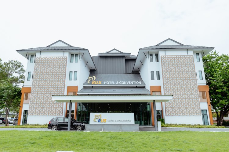 RUS Hotel & Convention #1