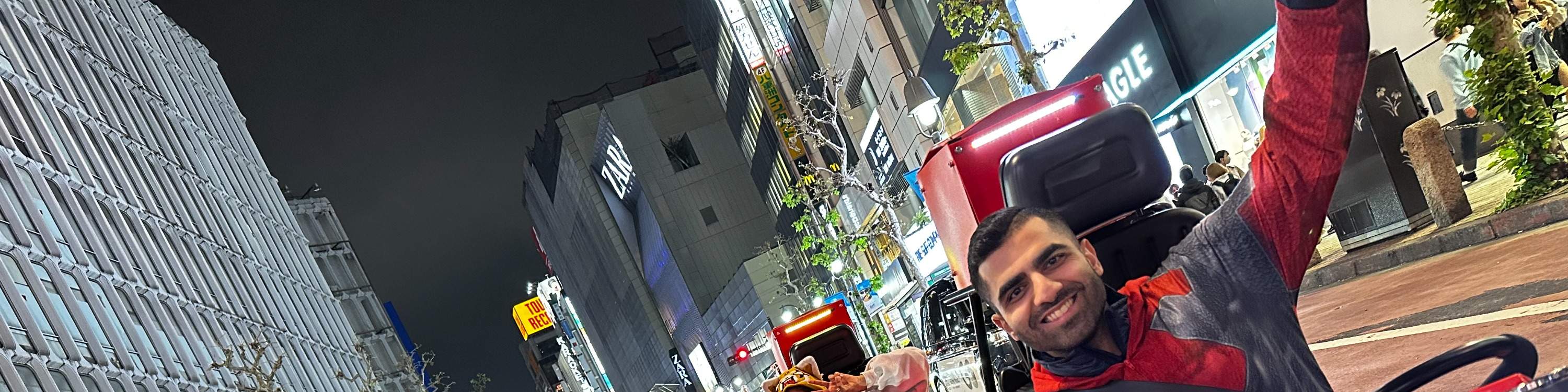 駕車穿過世界著名的澀谷十字路口