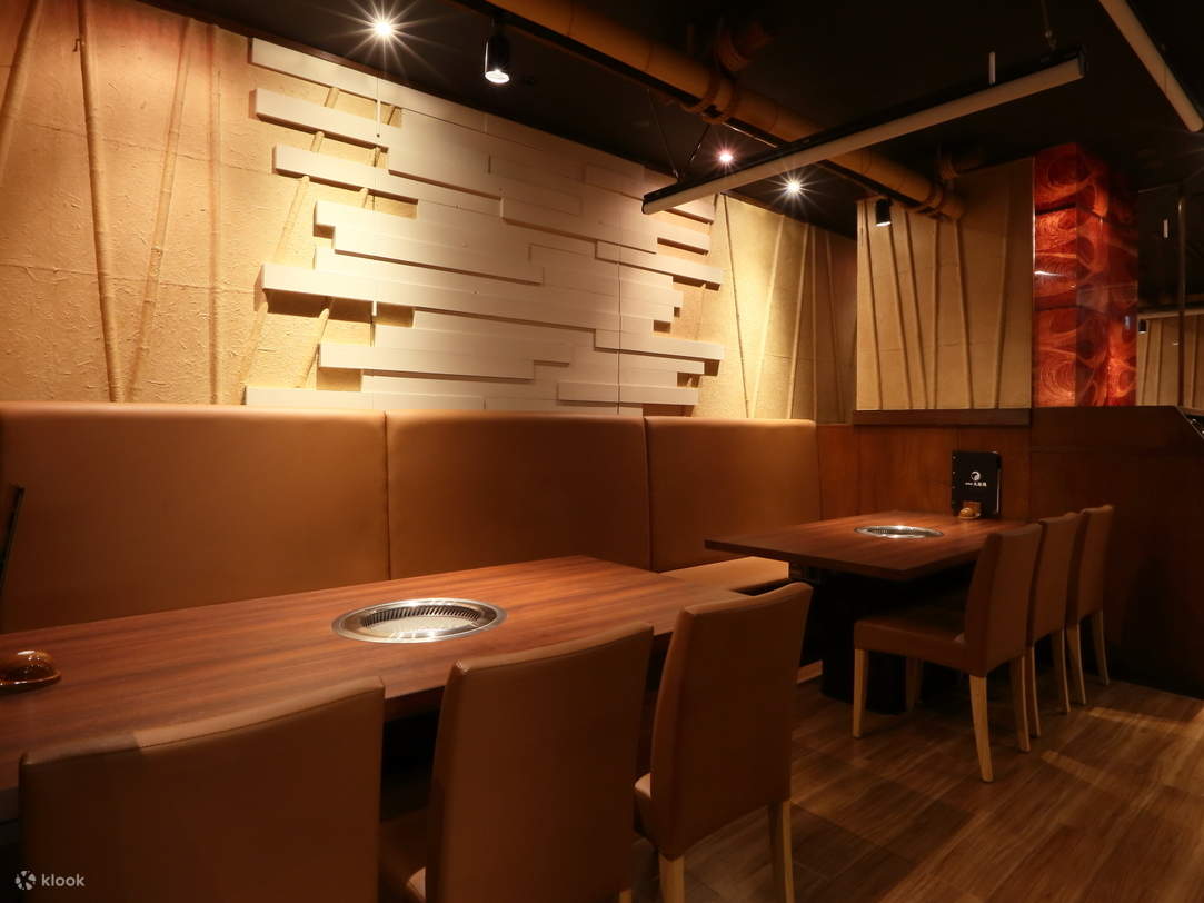 Yakinikuya Daibokujo (焼肉屋 大牧場) at Nippombashi Station - Selected Wagyu Beef Yakiniku BBQ