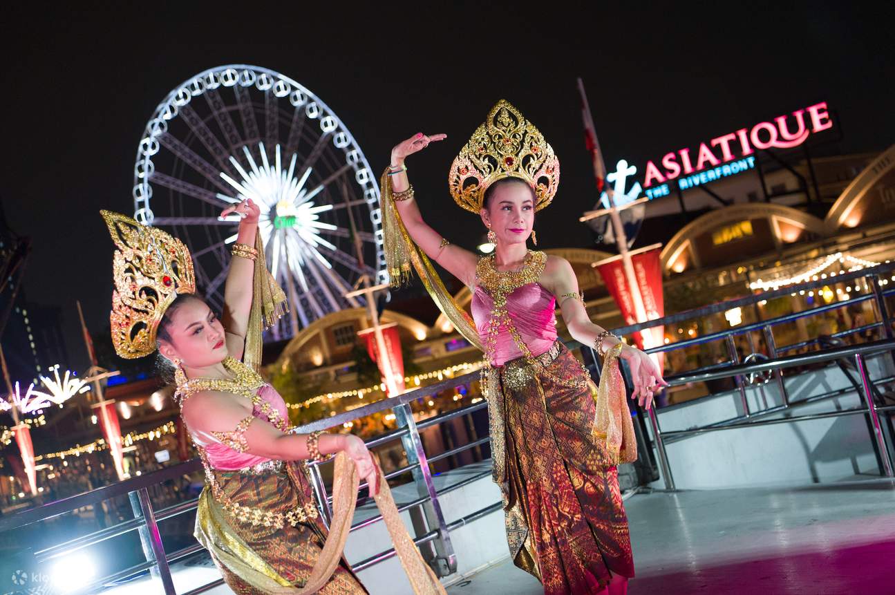 Traditional Thai Dance Show