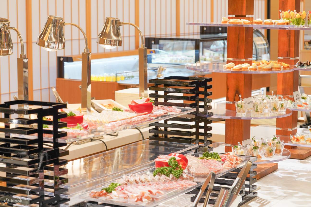 Trải nghiệm suối nước nóng Senkyaku Banrai Toyosu Manyo Club ở Tokyo