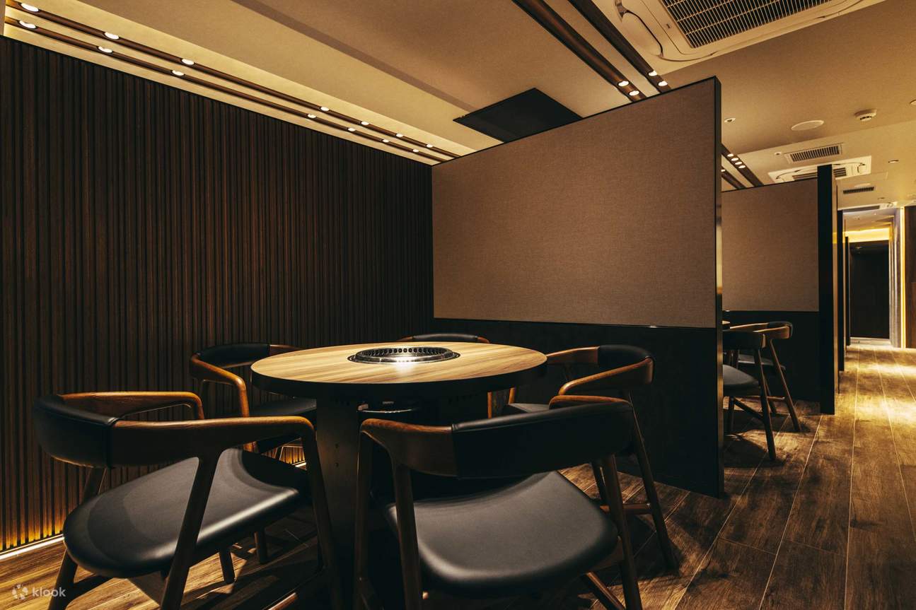 Yakiniku UISHIGORO Ginza/ Namiki Street/ Omotesando/ Shinjuku 3-chome