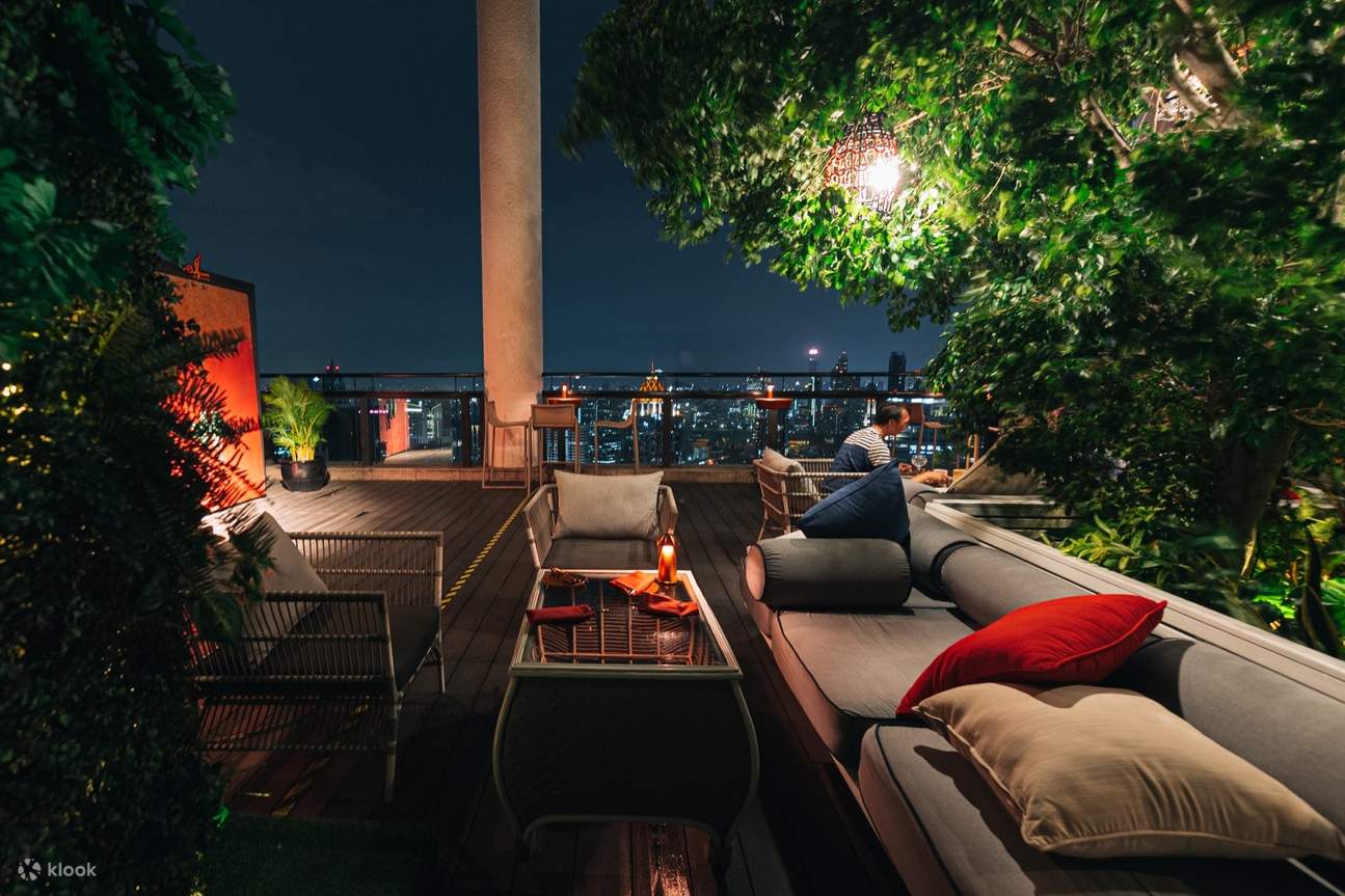 Thai Street Food Dining at Saffron Sky Garden, Banyan Tree Bangkok