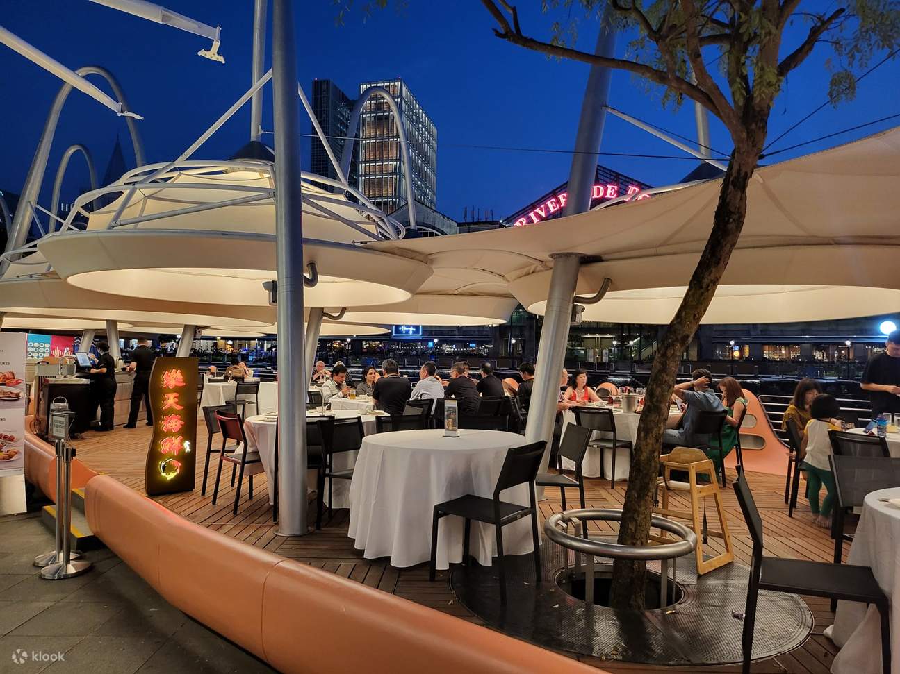 seafood paradise at clarke quay