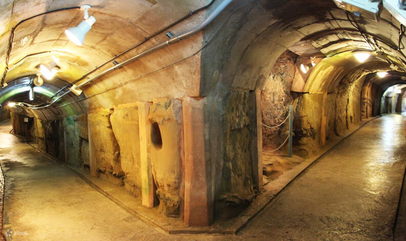 [The Former Japanese Navy Underground Headquarters](https://kaigungou.ocvb.or.jp/)