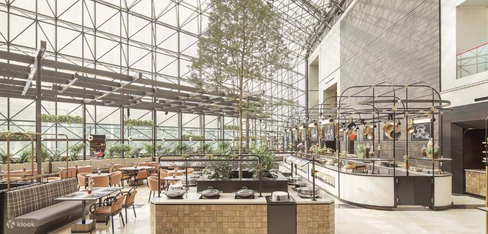 CLOVE at Swissôtel The Stamford